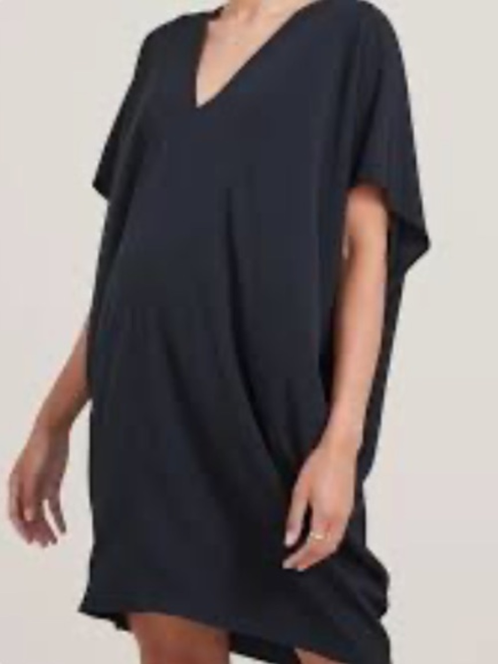 Peruvian Connection  Minimalist Black V-Neck Shift Dress size M/L